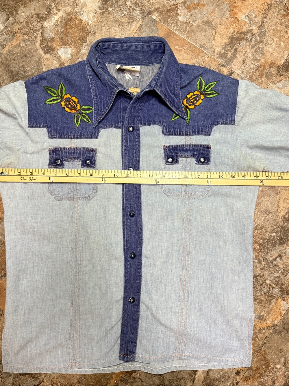 Vintage BodyGear denim embroidered snap front western style shirt - Picture 2 of 15